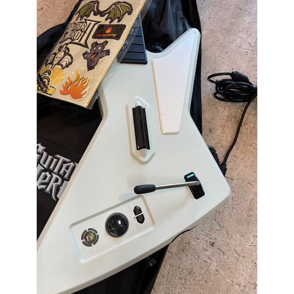 Guitar Hero X-Plorer Wired Guitar Controller Xbox 360 White – Tested & Working - Picture 4 of 8